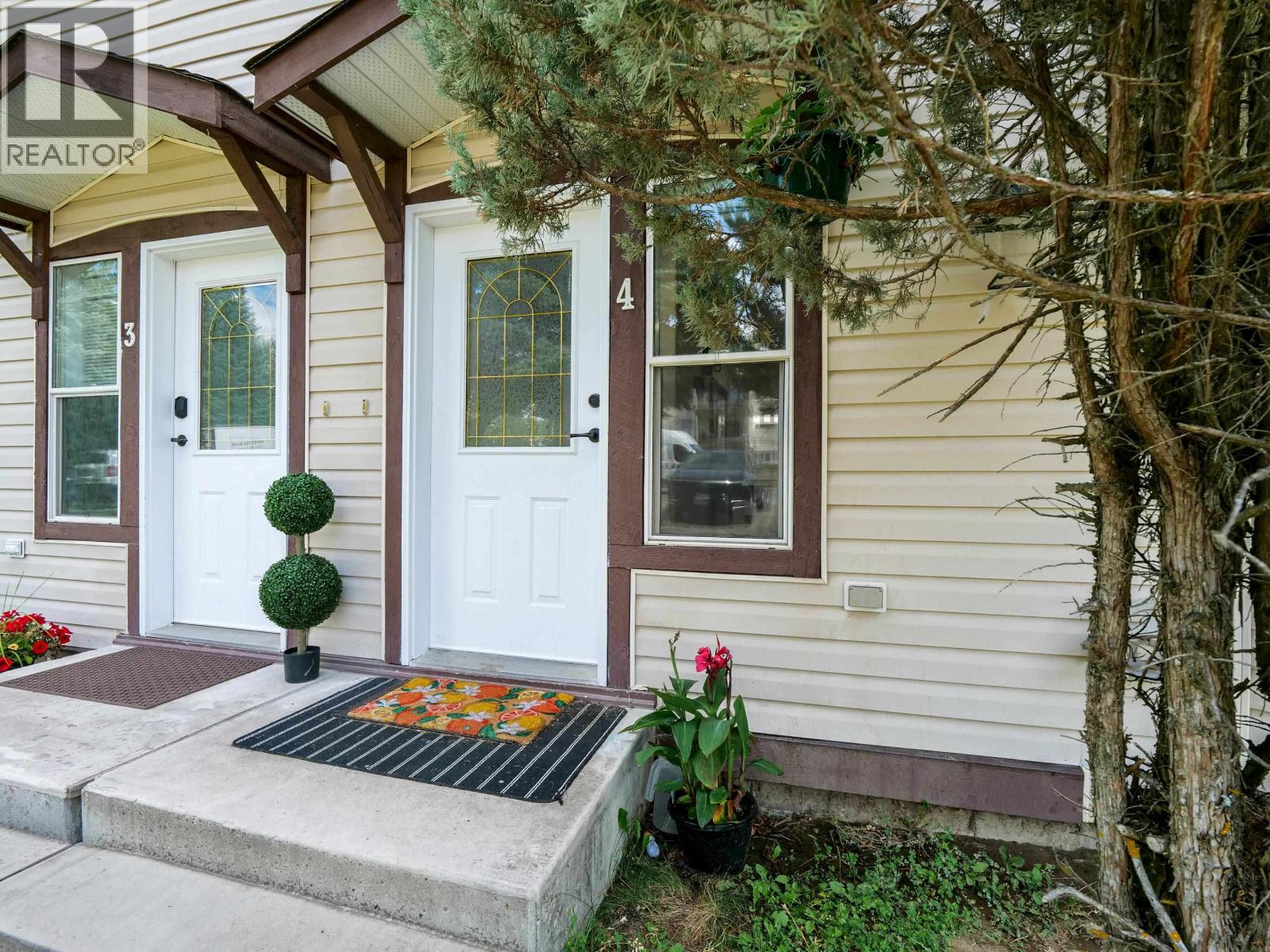 #4 410 PINCHBECK STREET - 30