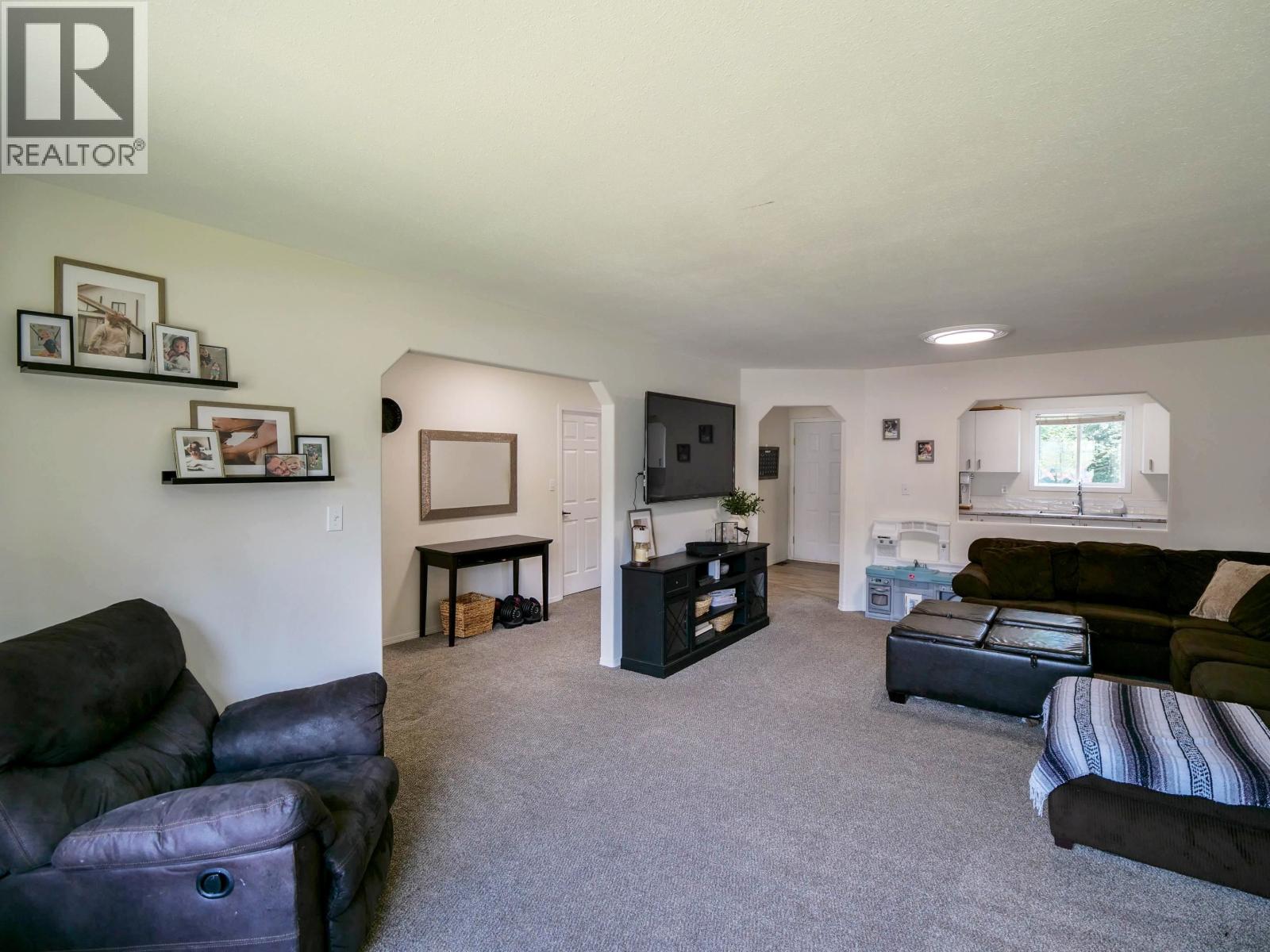 #4 410 PINCHBECK STREET - 8