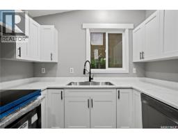 Kitchen - 2905 Grant Road, Regina, SK S4S5G3 Photo 13