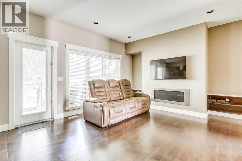 208 Sparrow Hawk Drive, Fort McMurray