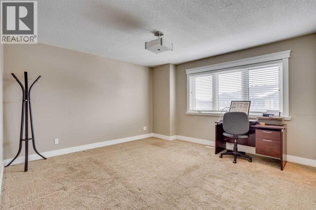 #5 208 Sparrow Hawk Drive - 27
