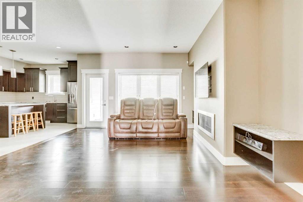 208 Sparrow Hawk Drive, Fort McMurray