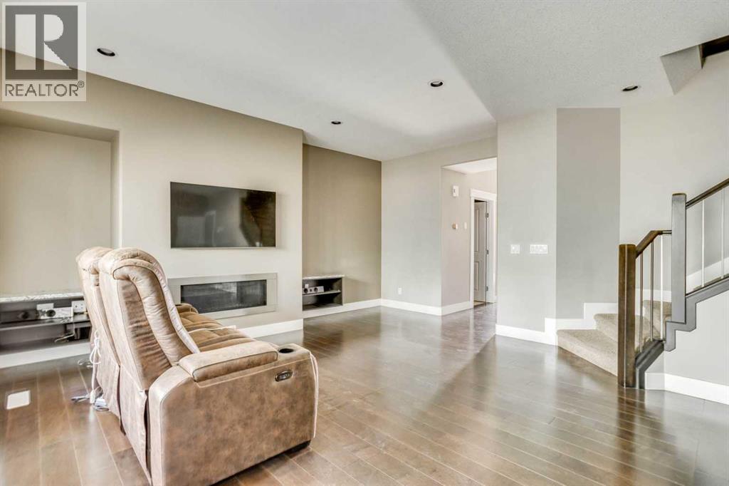 208 Sparrow Hawk Drive, Fort McMurray