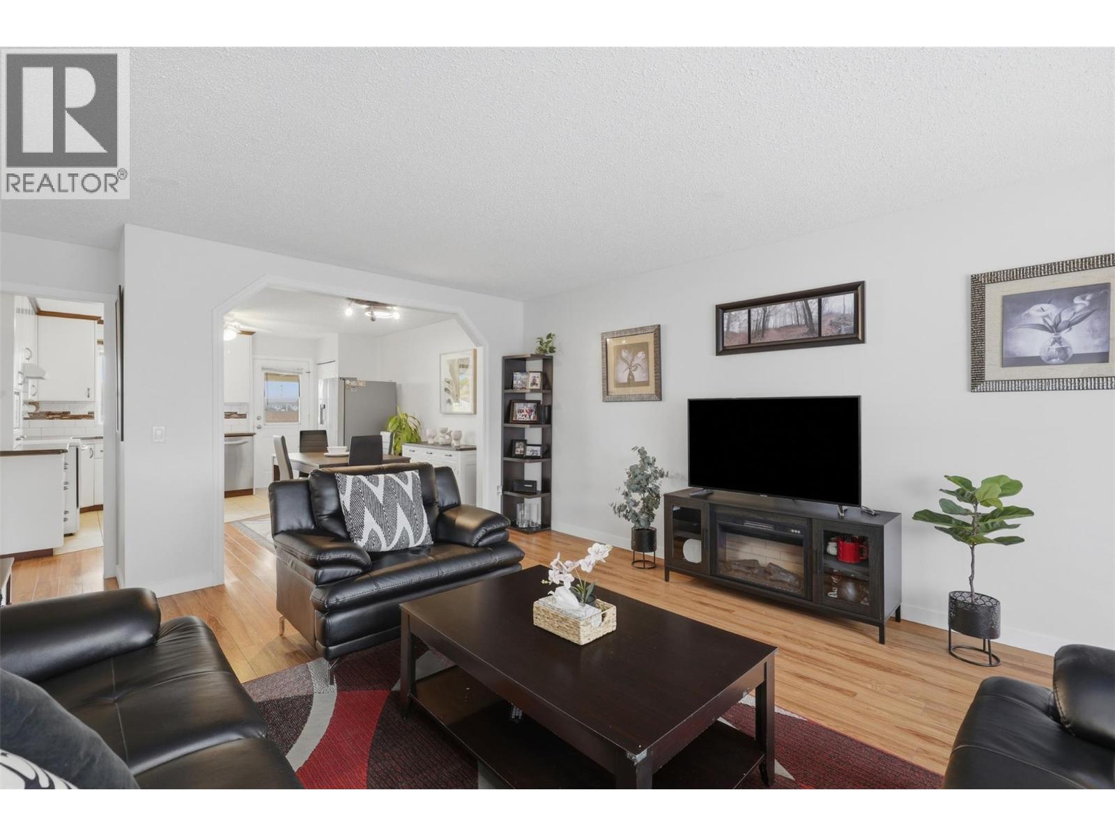 849 Southill Street - 10