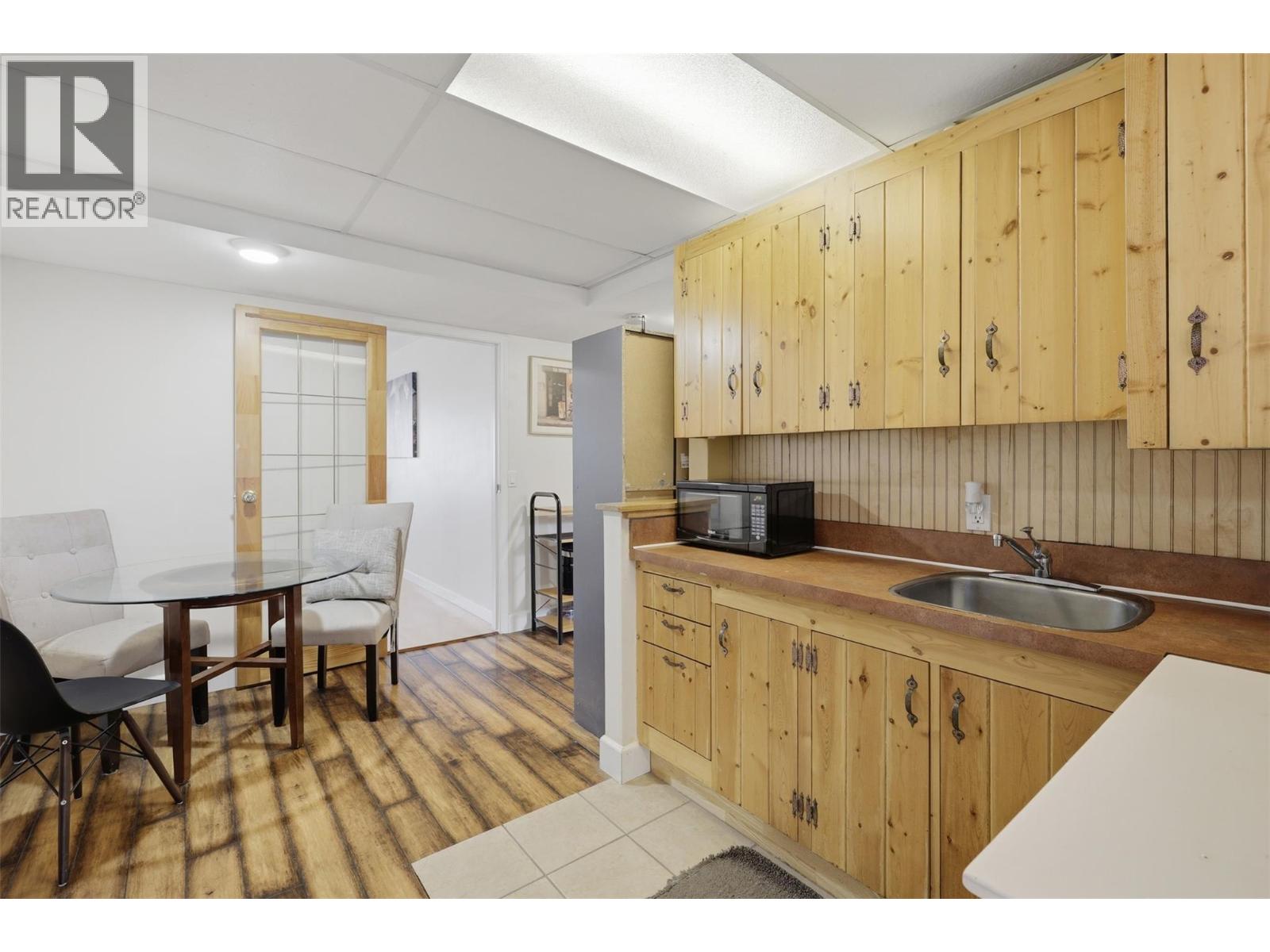 849 Southill Street - 39