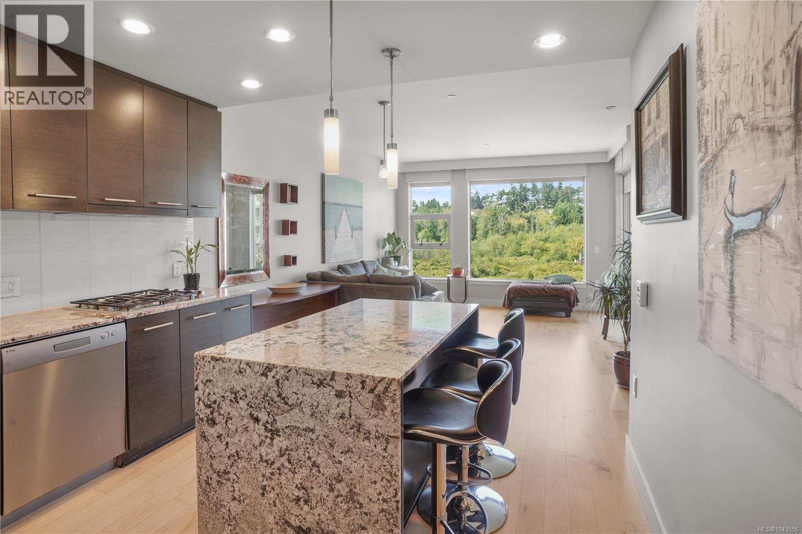 #405 3223 Selleck Way - 1
