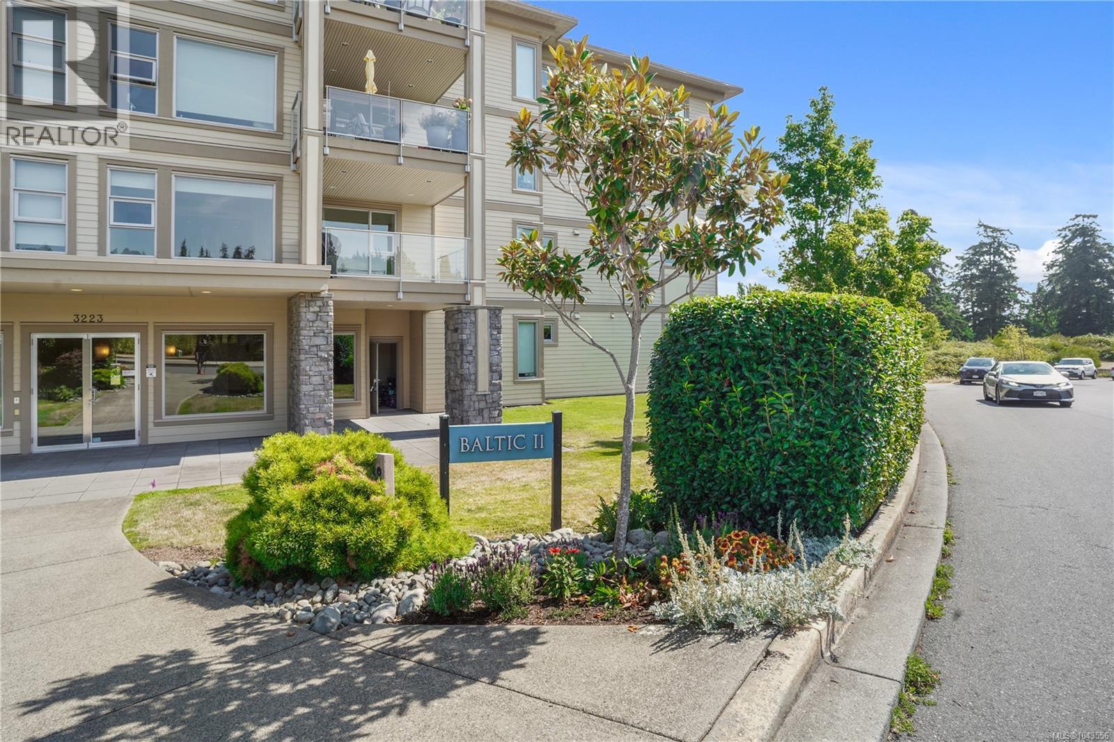 #405 3223 Selleck Way - 3