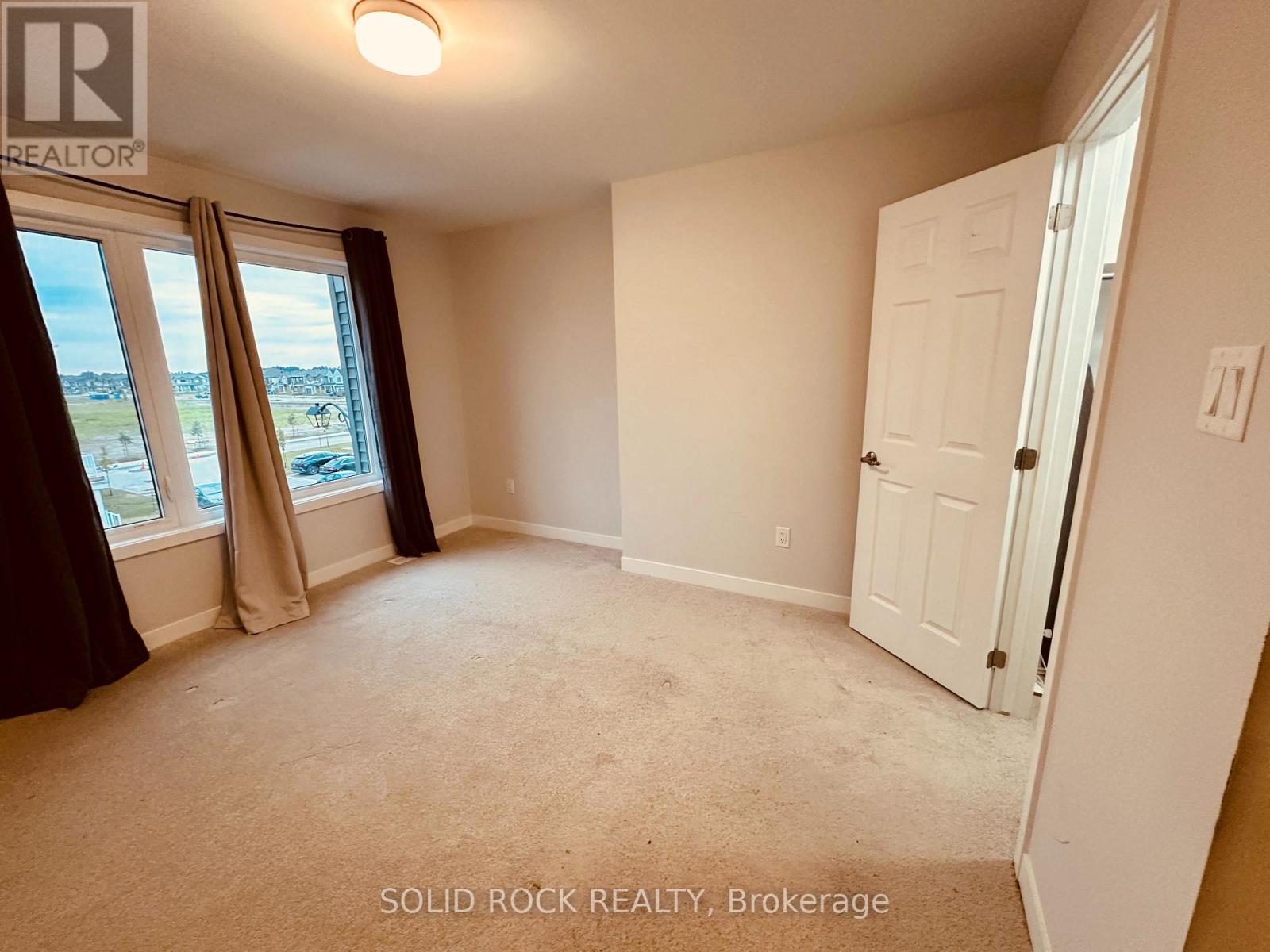 21 STITCH MEWS STREET - 17
