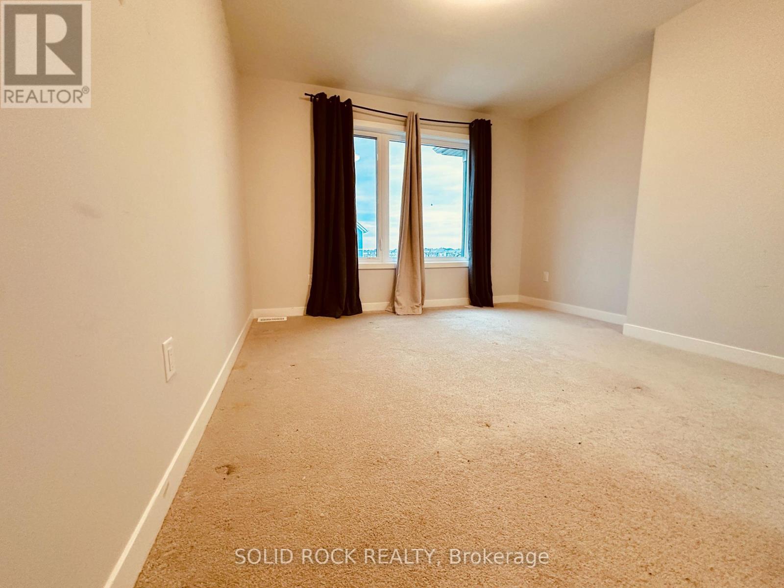 21 STITCH MEWS STREET - 18