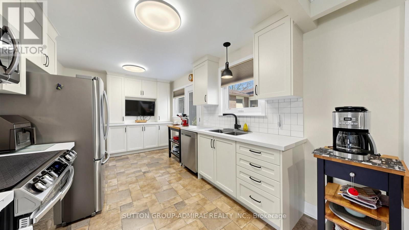 218 BAY THORN DRIVE - 14