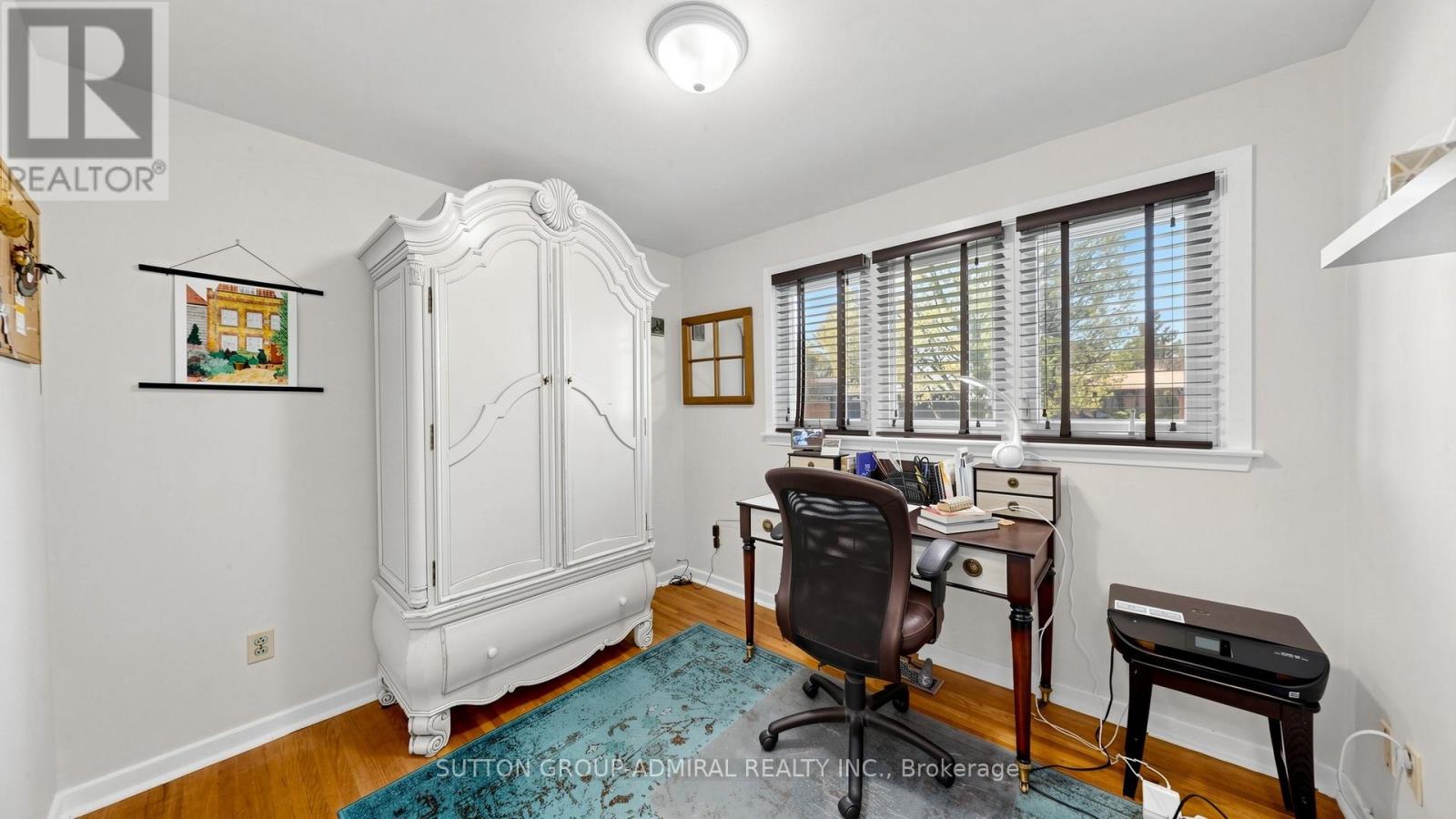 218 BAY THORN DRIVE - 31