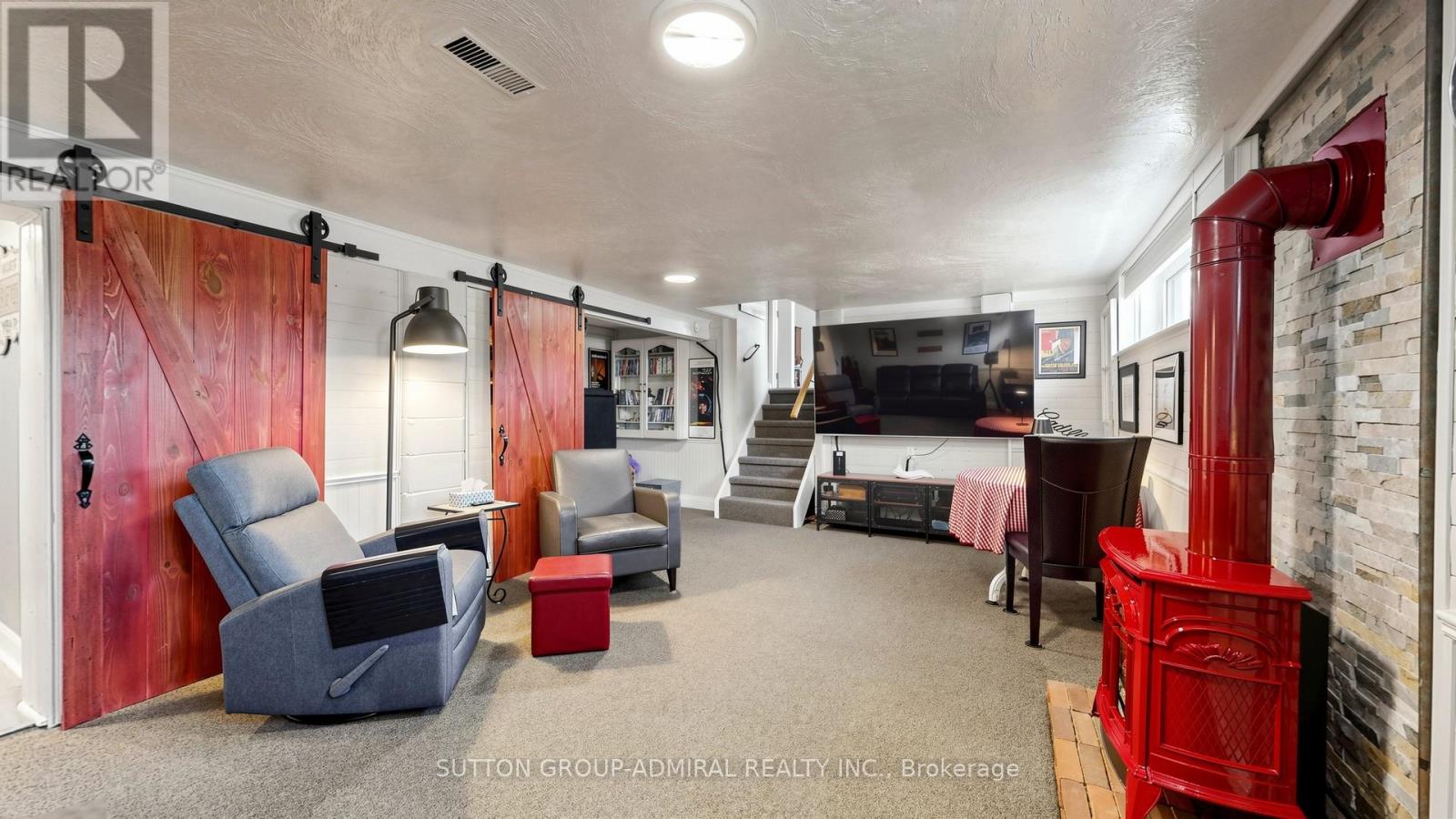 218 BAY THORN DRIVE - 38