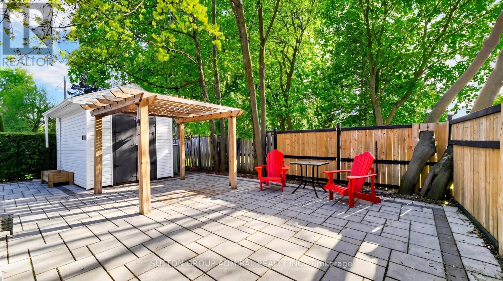 218 BAY THORN DRIVE - 45