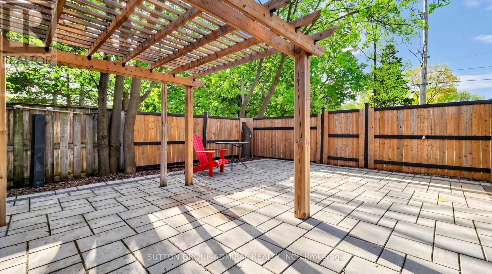 218 BAY THORN DRIVE - 48