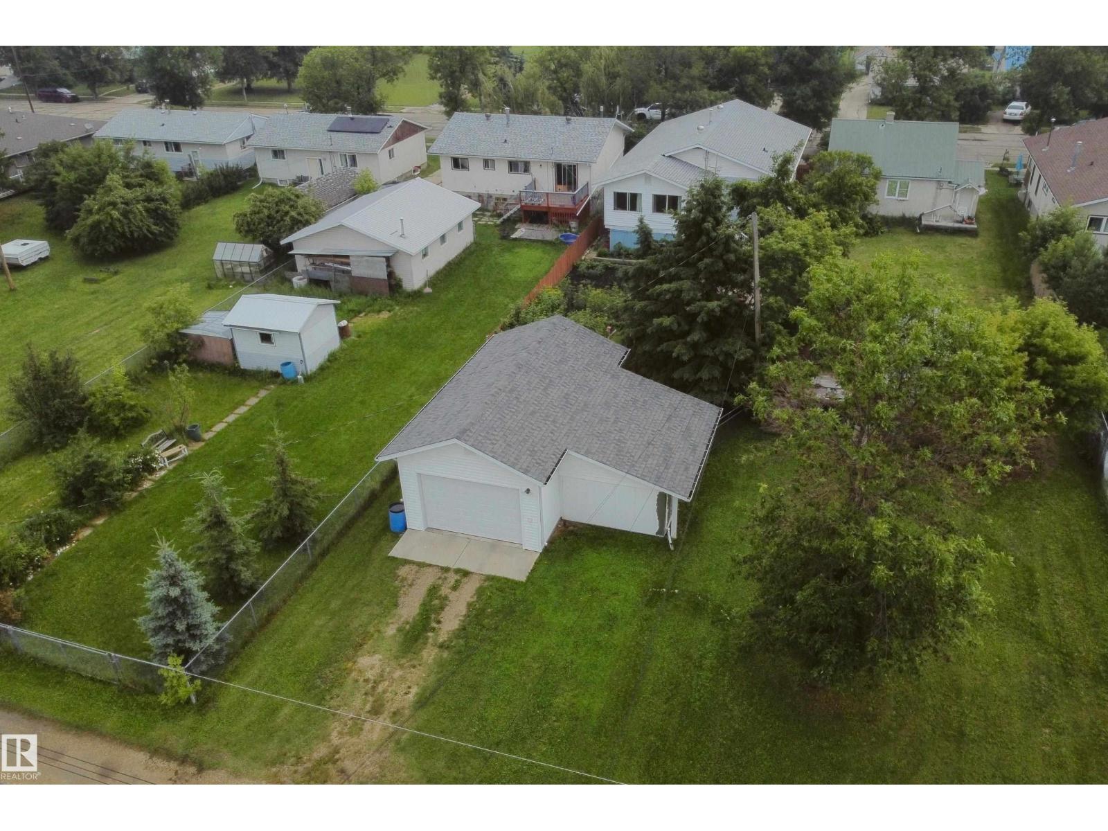 5020 47 ST - 2