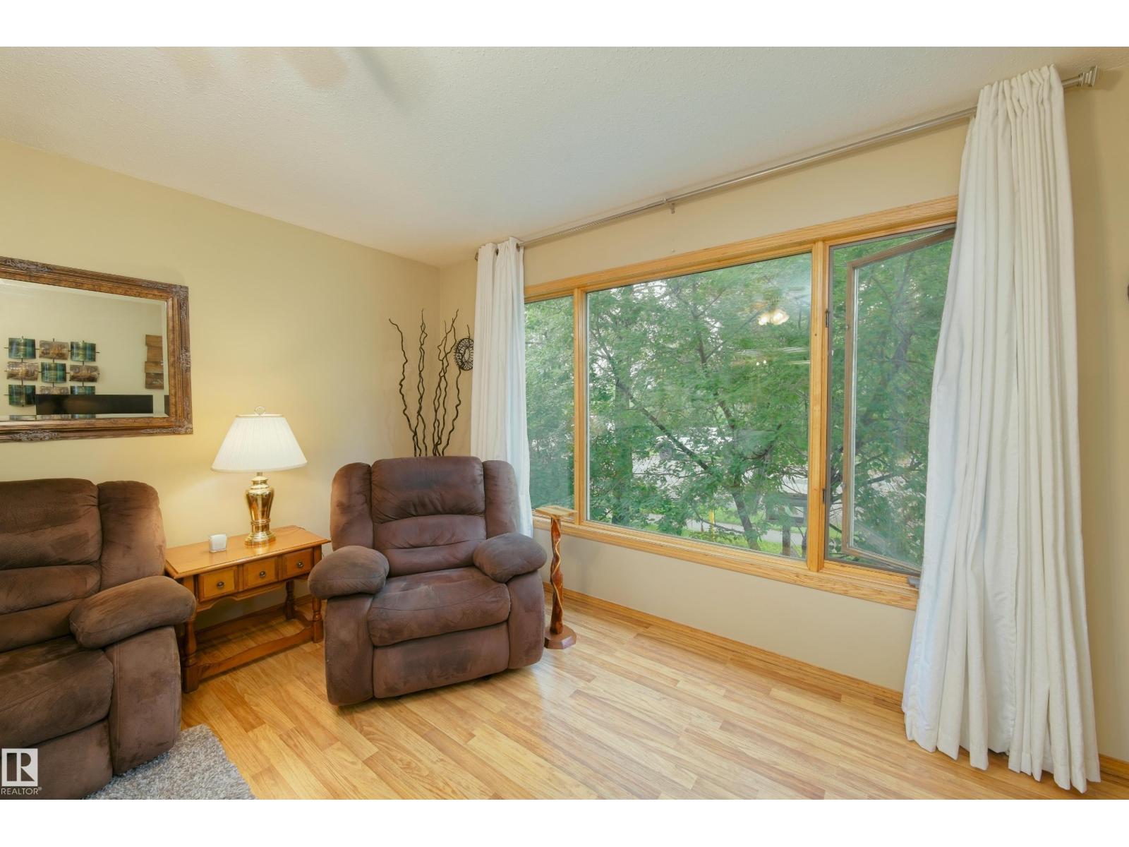 5020 47 ST - Image 13