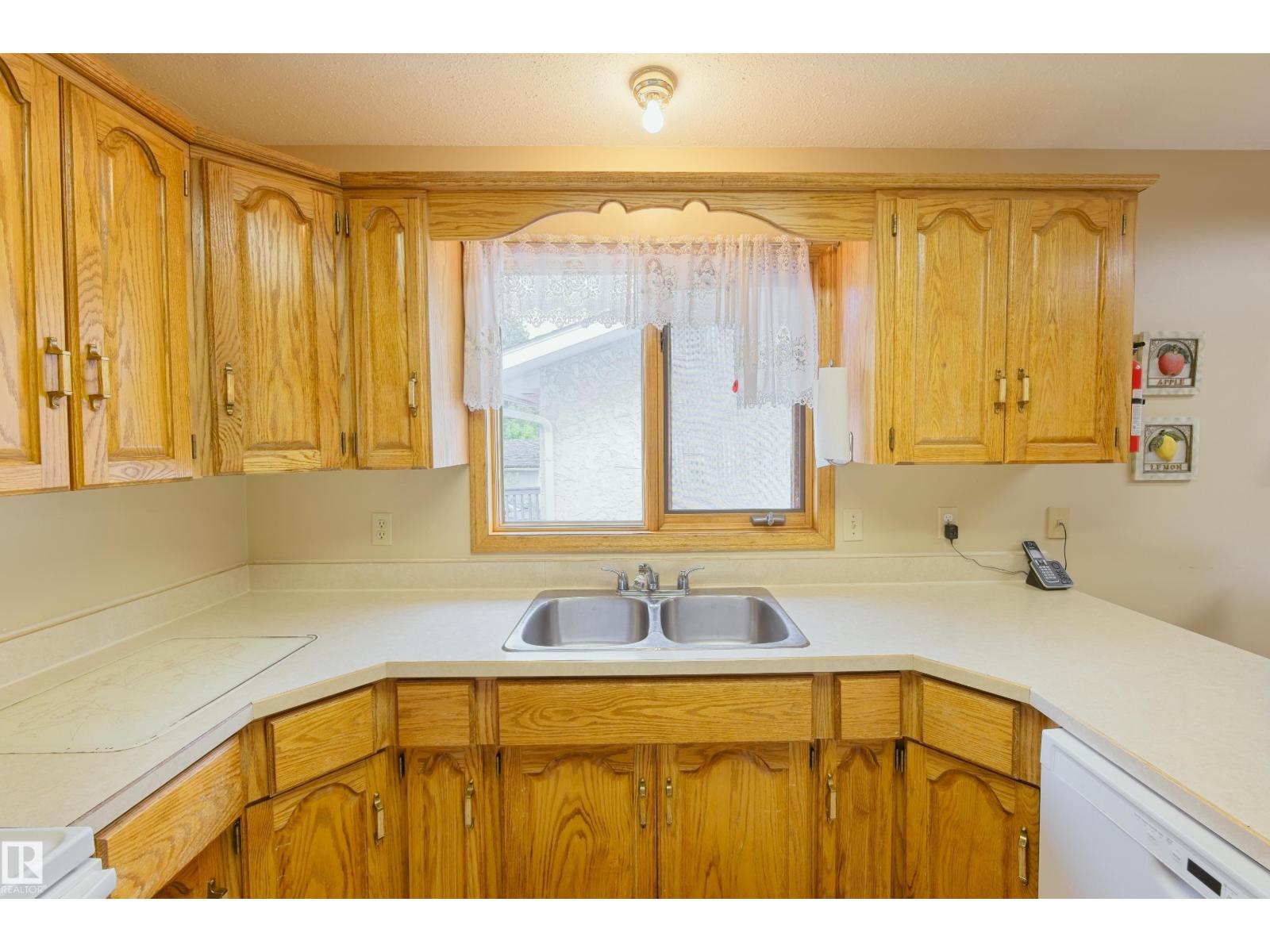 5020 47 ST - Image 10