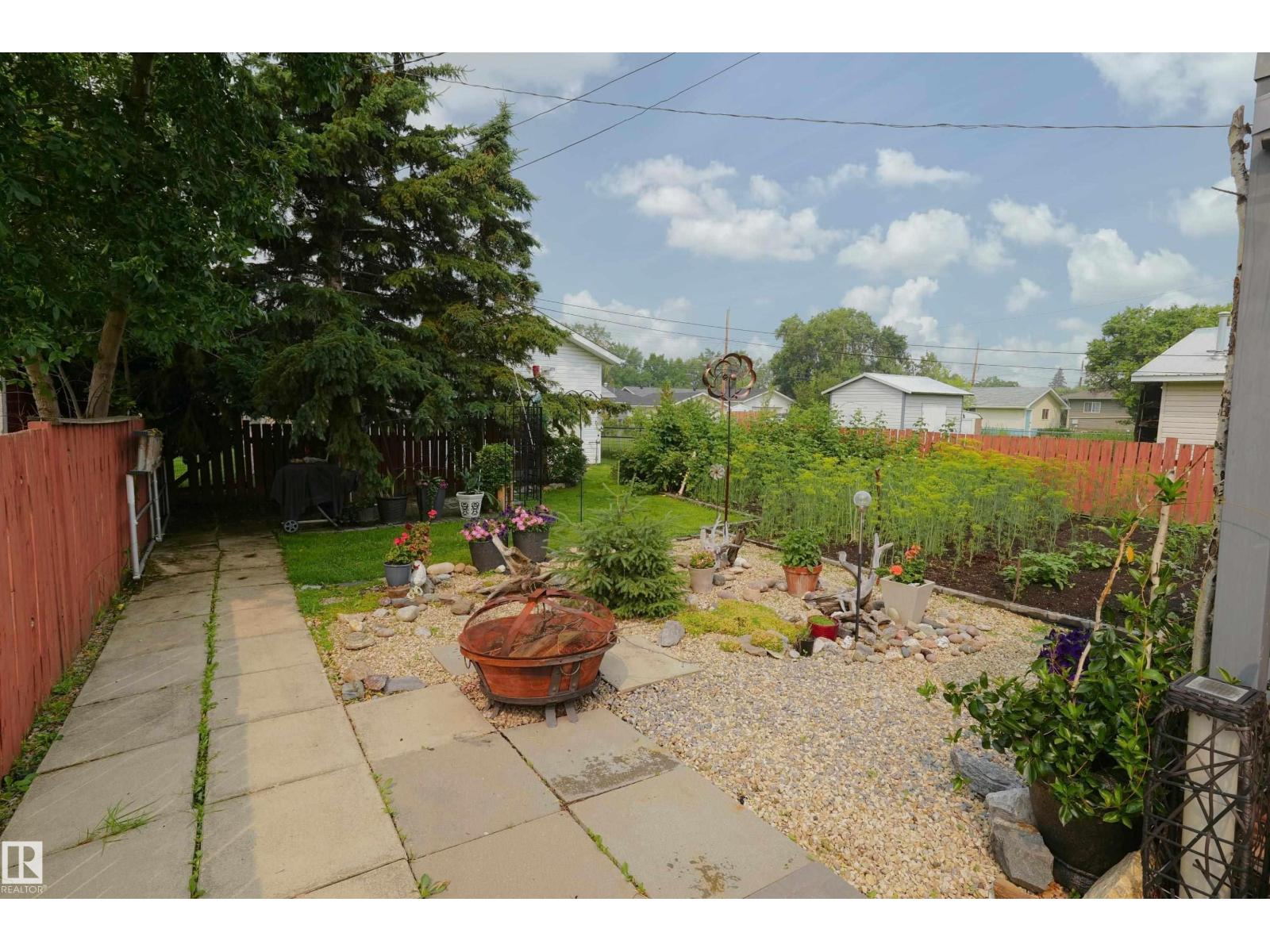 5020 47 ST - Image 43