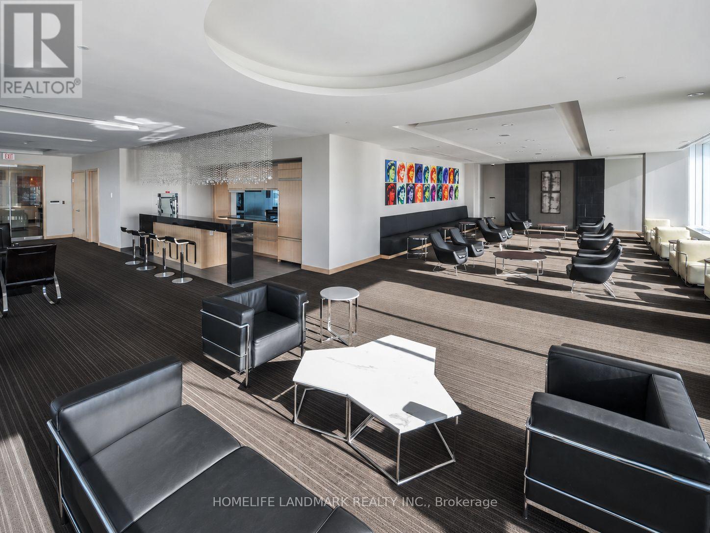 #4003 55 BREMNER BOULEVARD - 24