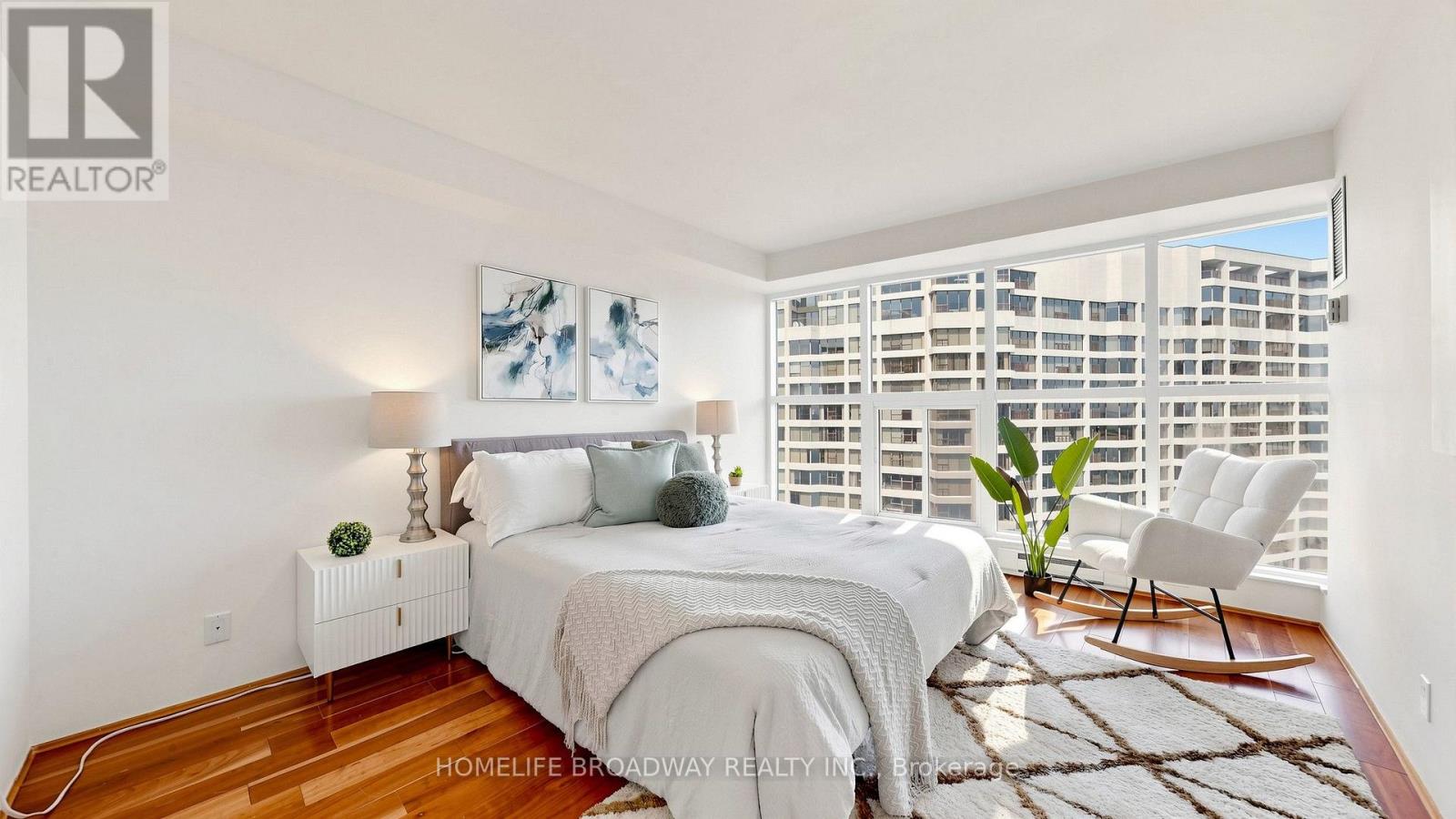 #3507 77 HARBOUR SQUARE - Image 16