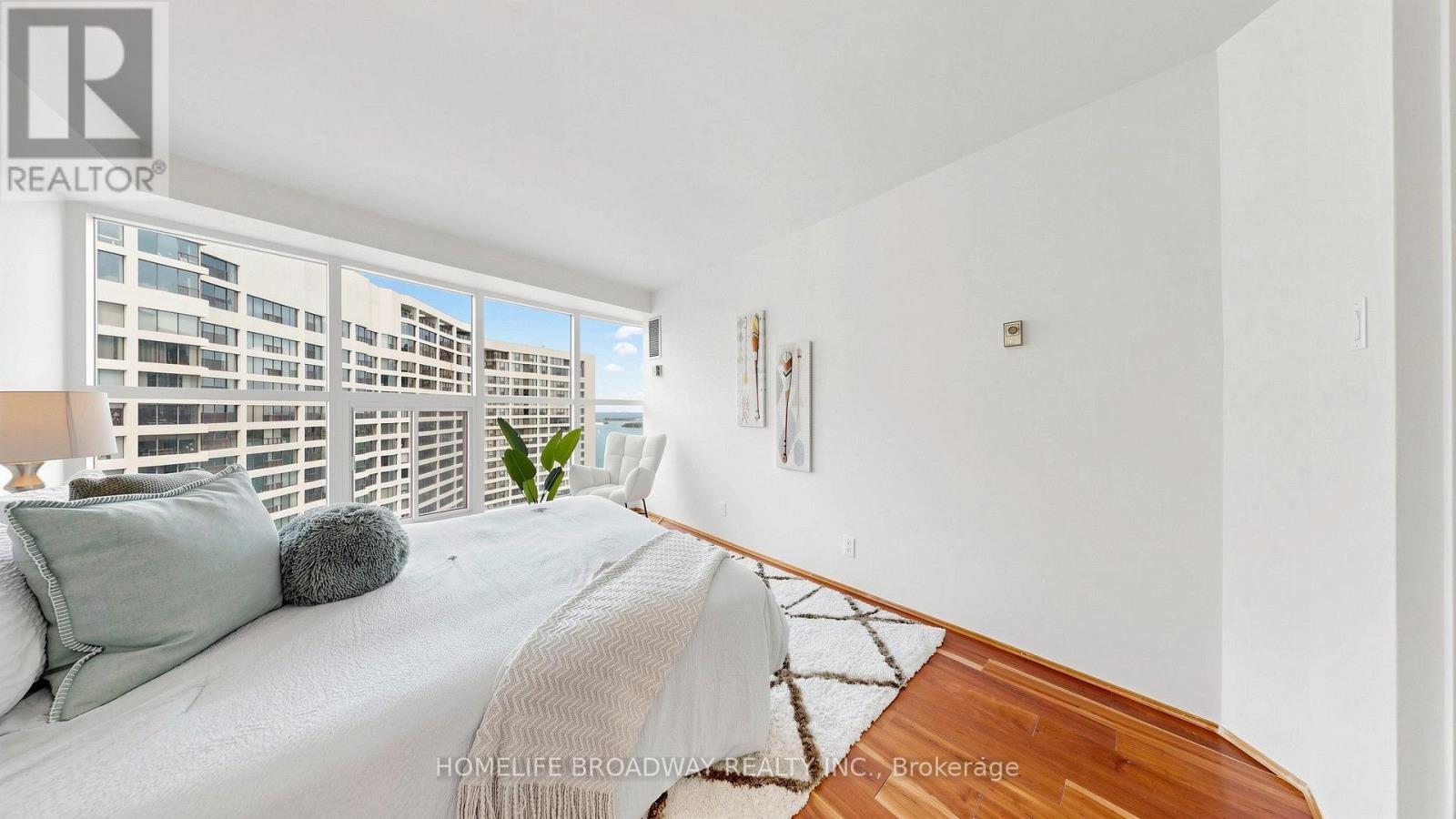 #3507 77 HARBOUR SQUARE - Image 19