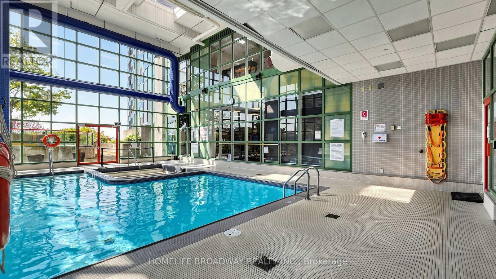 #3507 77 HARBOUR SQUARE - Image 34
