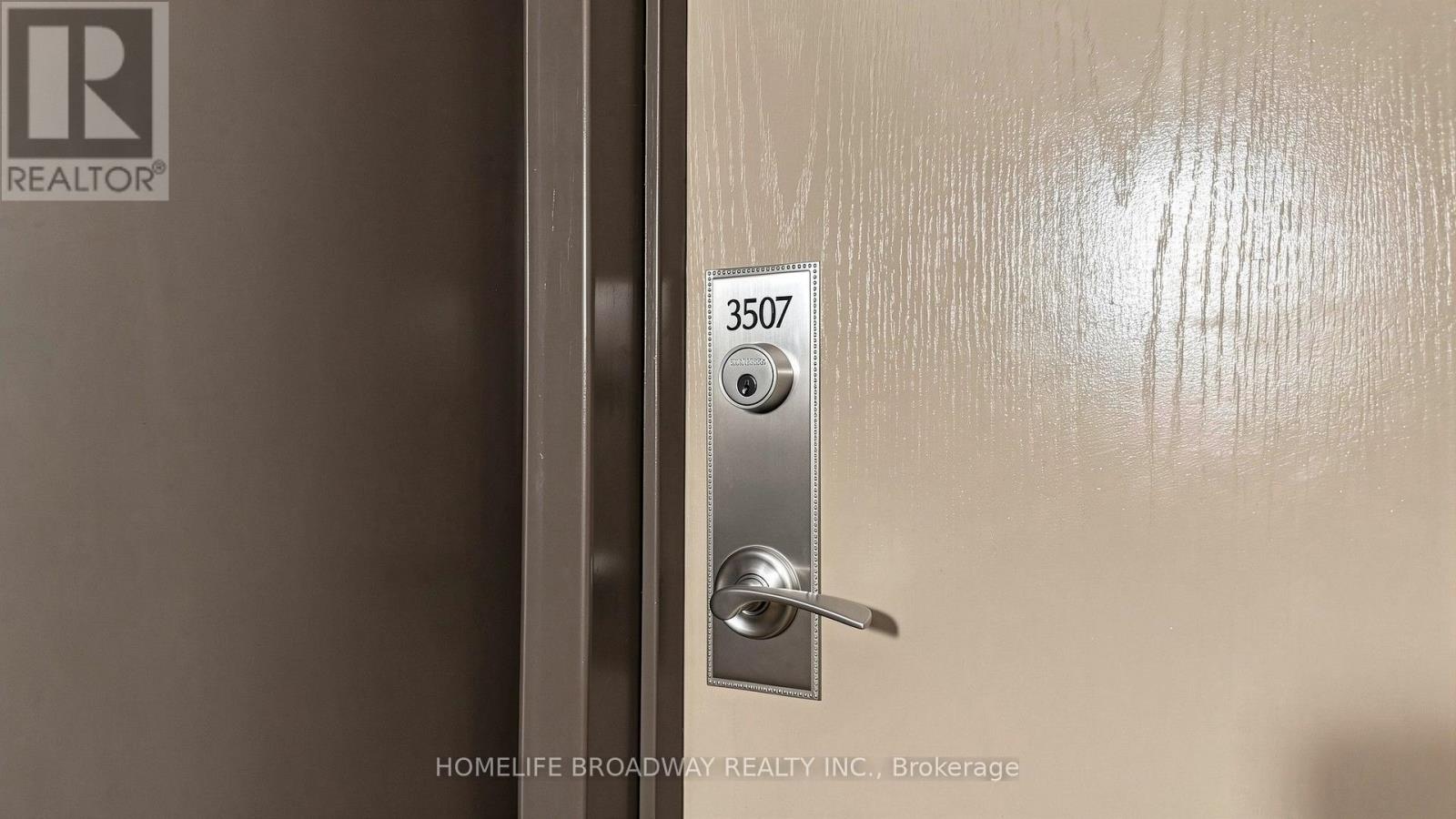 #3507 77 HARBOUR SQUARE - Image 5