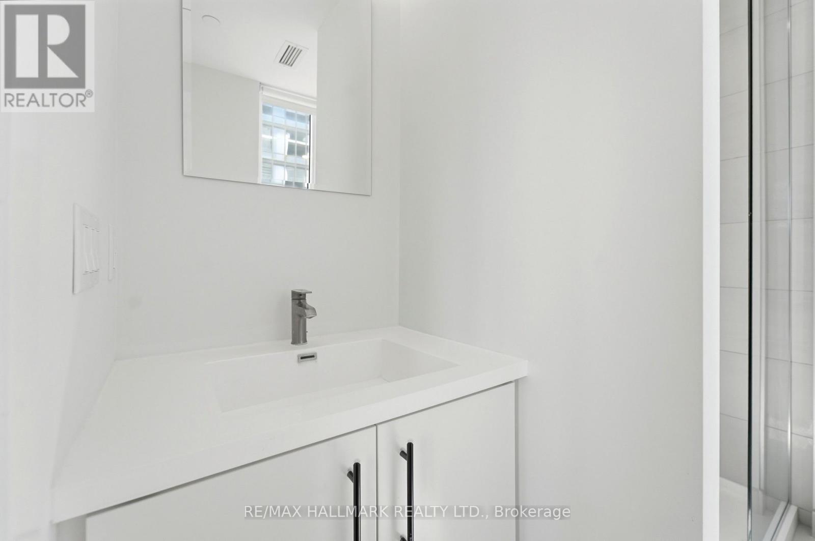 #1406 5 WELLINGTON STREET S - Image 16
