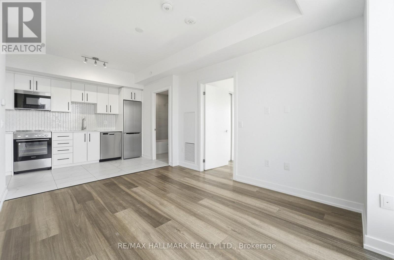#1406 5 WELLINGTON STREET S - Image 9