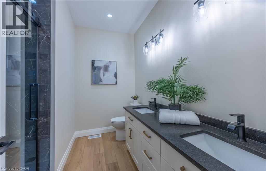 89 DUCHESS Drive - 11