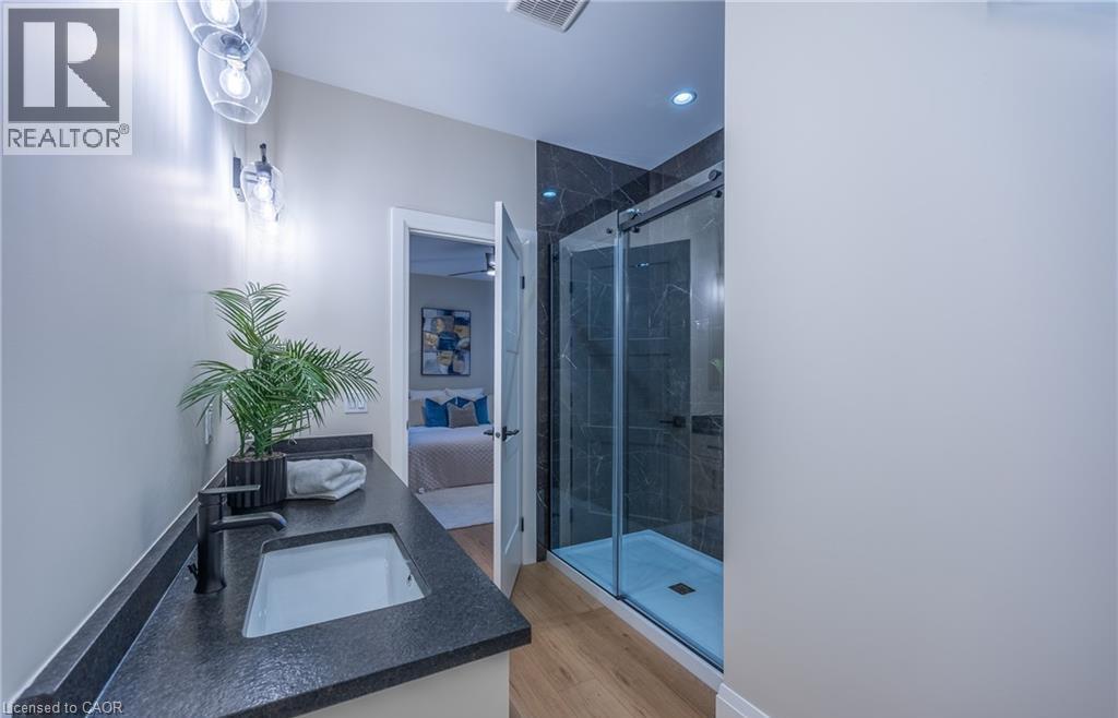 89 DUCHESS Drive - 12