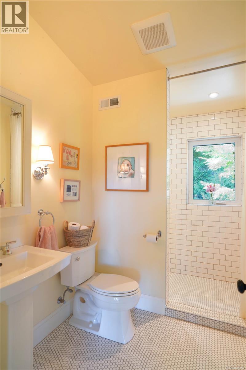  168 Sunrise Place, Salt Spring