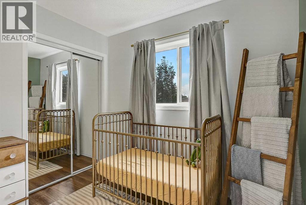 9329 69 Avenue - Image 15