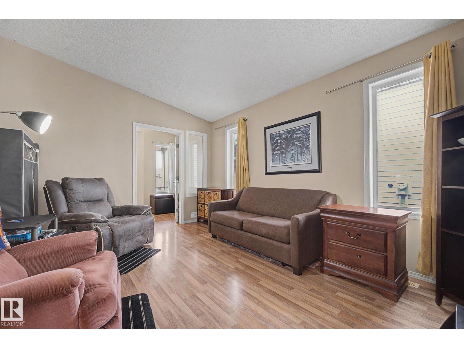 19039 47 Avenue NW - Photo 15
