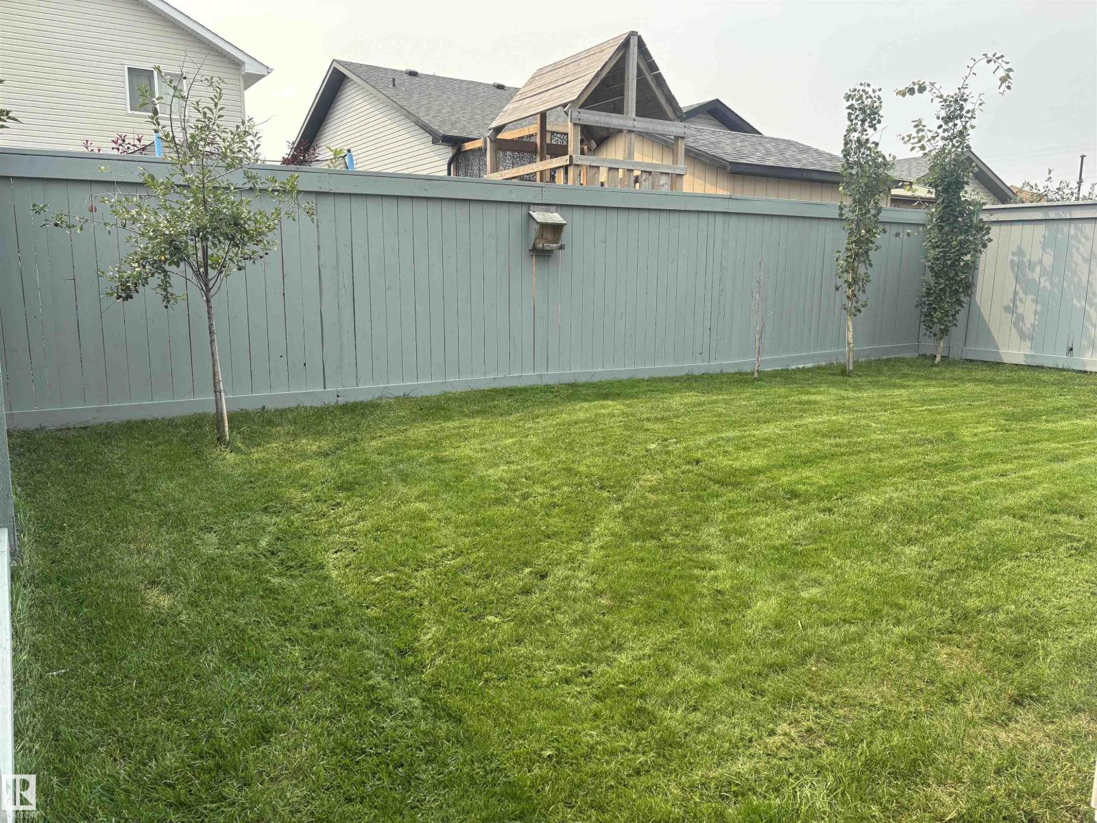 19039 47 AV NW - 40