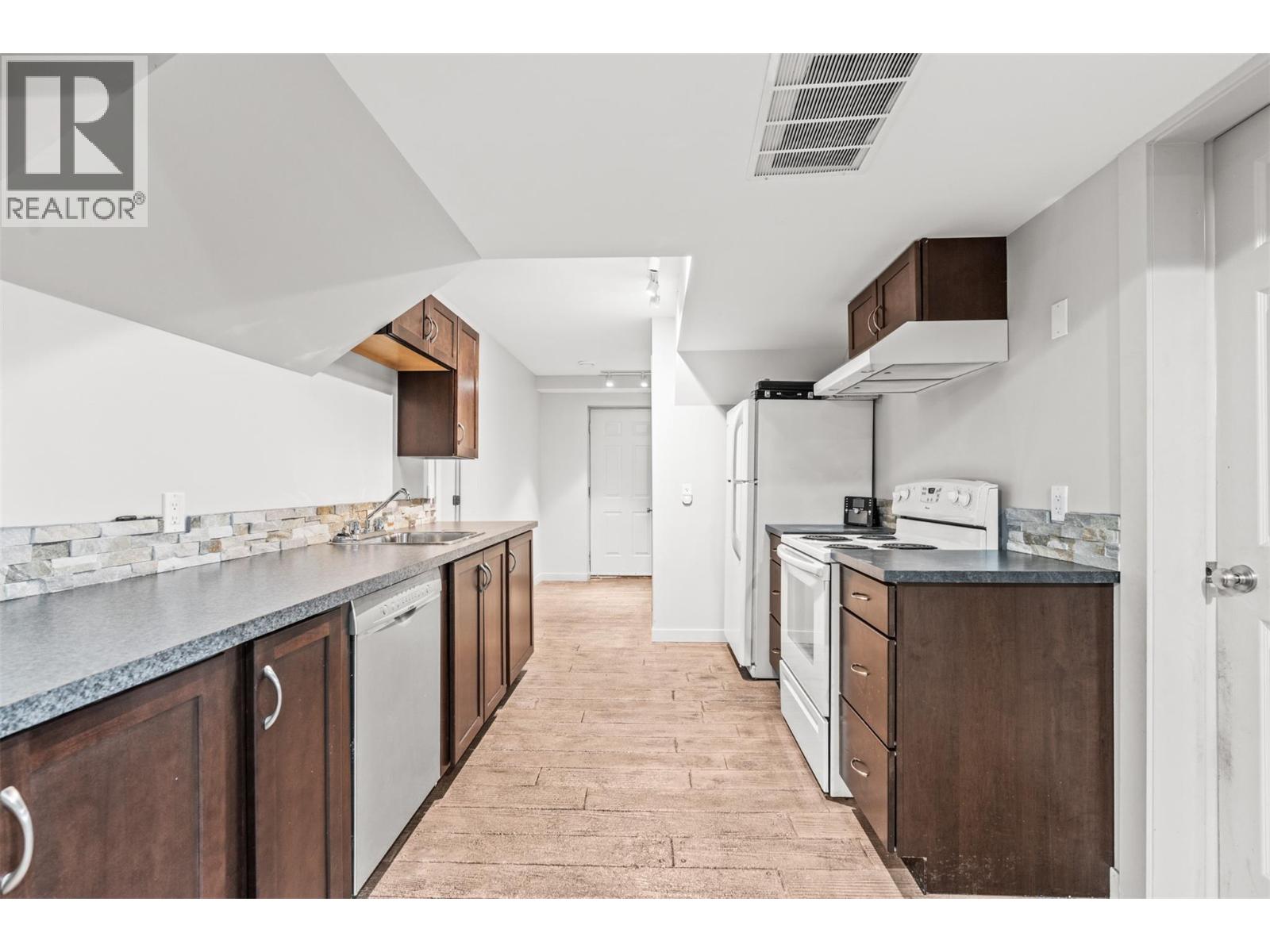 7645 Keddleston Road - 39