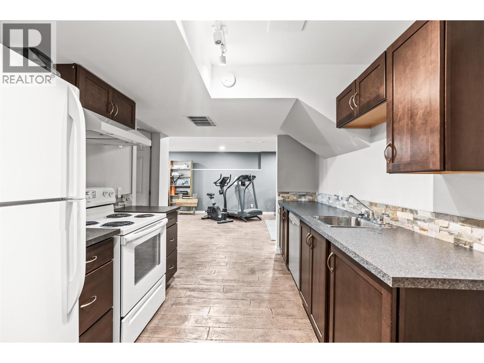 7645 Keddleston Road - 43