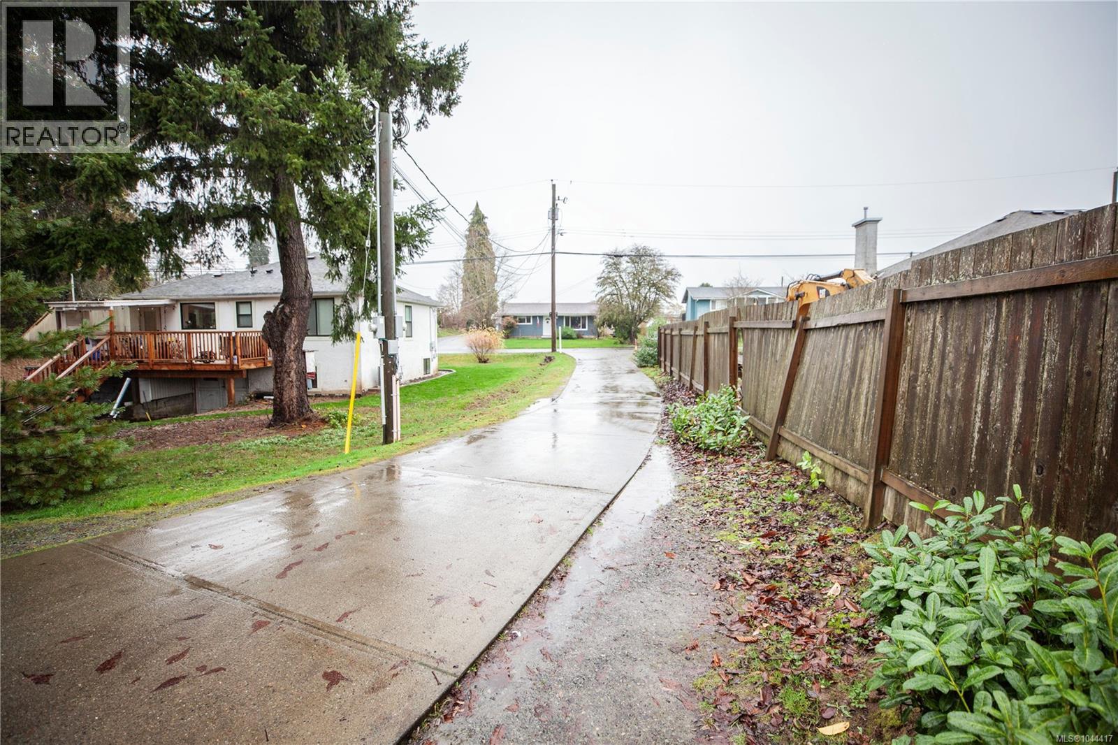 6164 Grieve Rd - 23