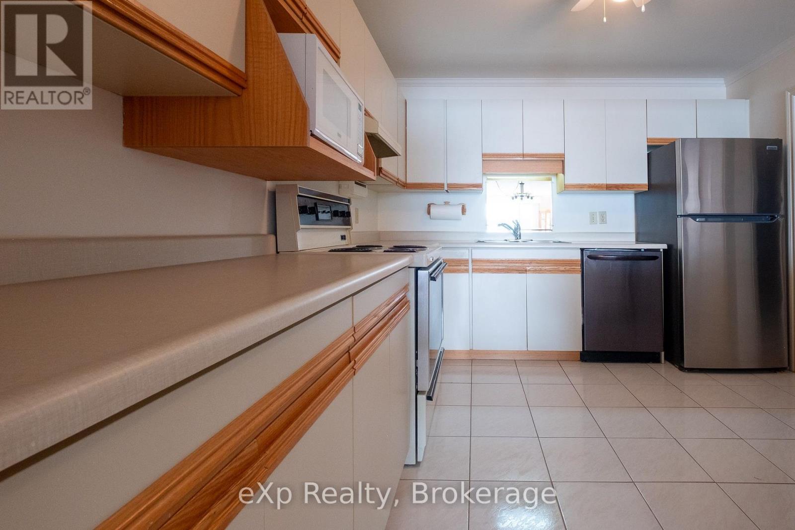 #105 2555 3RD AVENUE W - 14