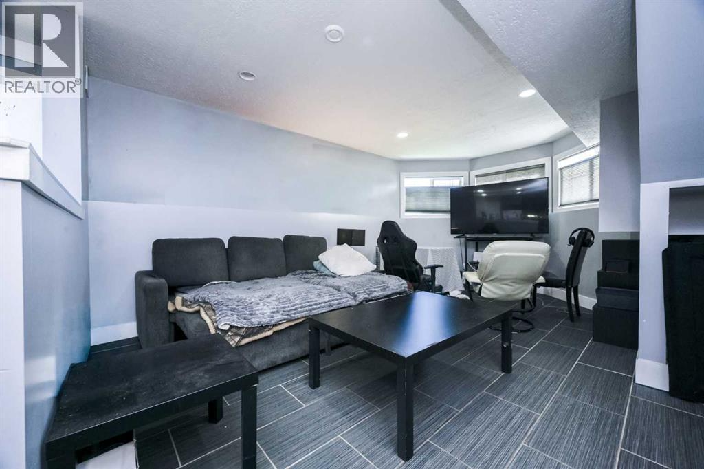 7018 90 Street - Photo 15