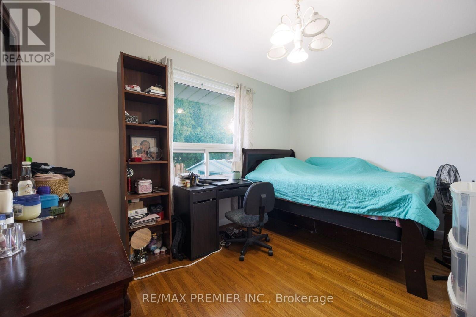 35 BARKWIN DRIVE - 28