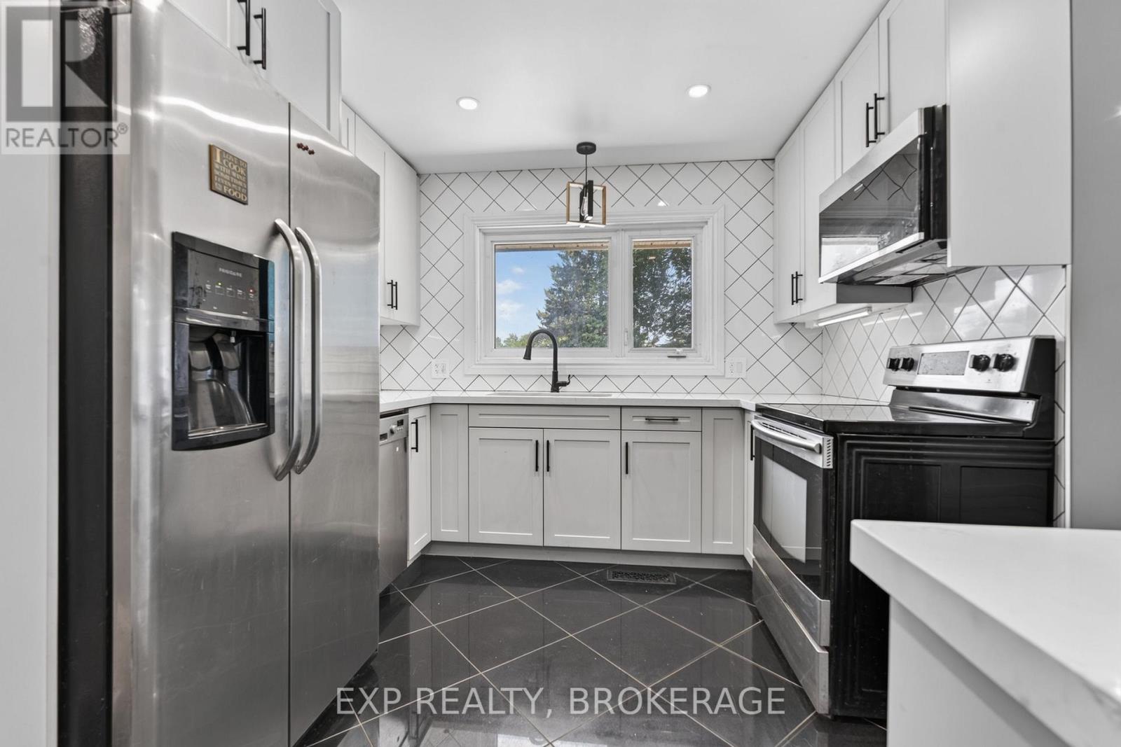 59 FAIRFIELD BOULEVARD - 12