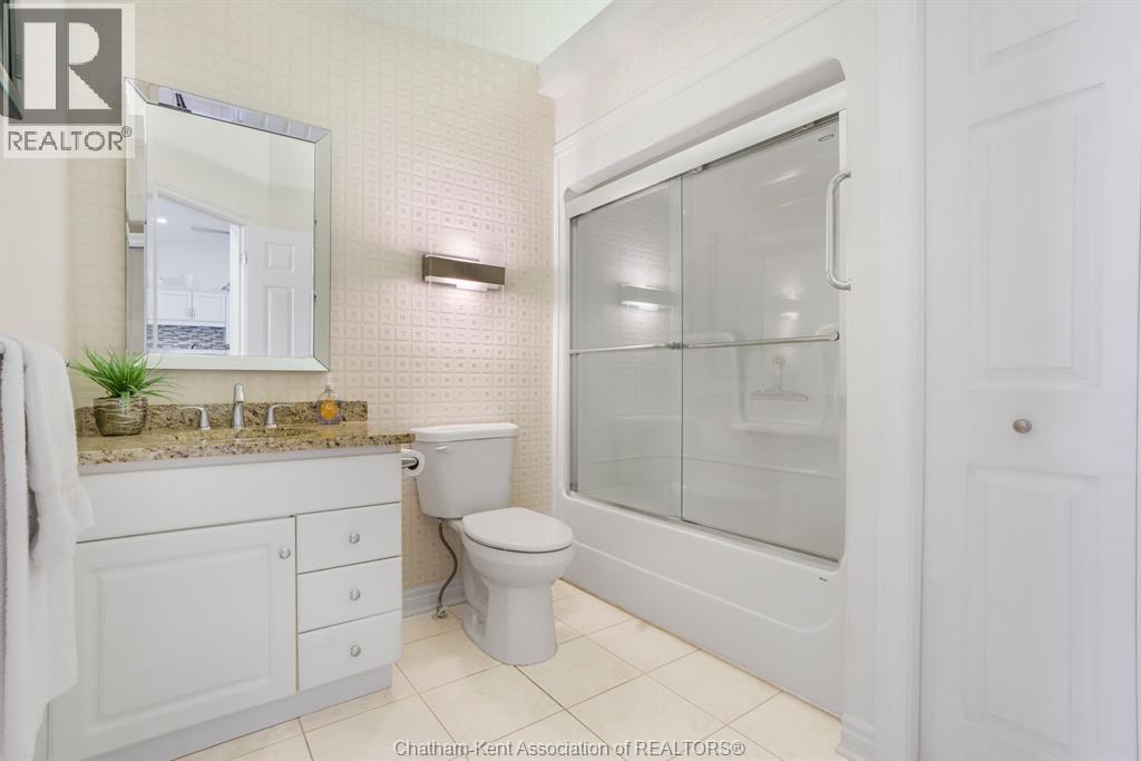 24 Mcintosh AVENUE - 8