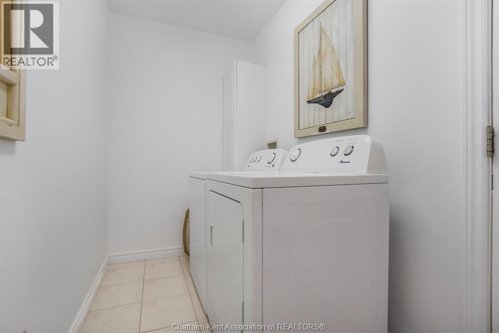 24 Mcintosh AVENUE - 6