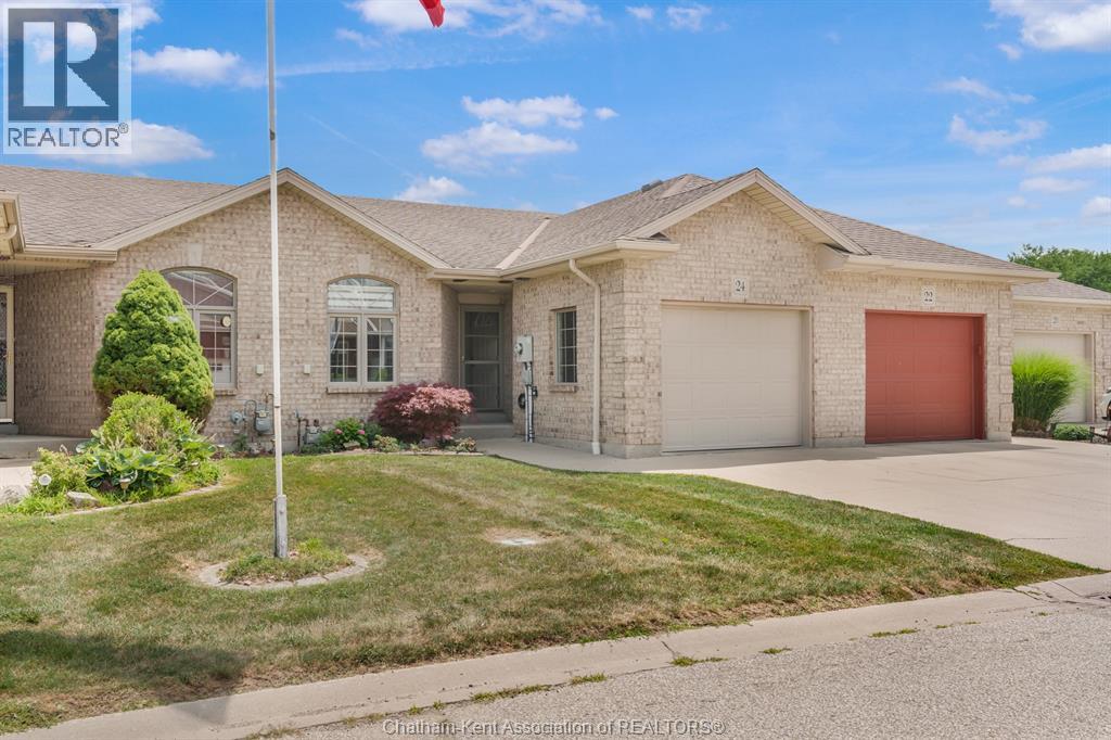 24 Mcintosh AVENUE - 1
