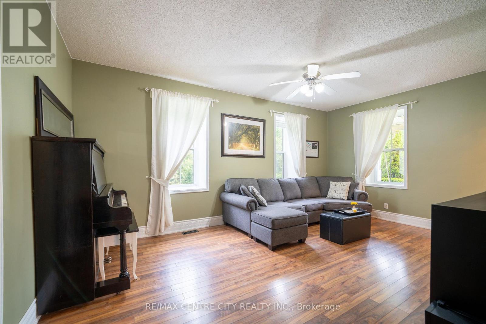 2179 EGREMONT DRIVE - 16