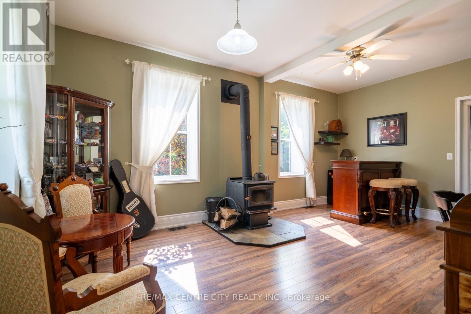 2179 EGREMONT DRIVE - 20