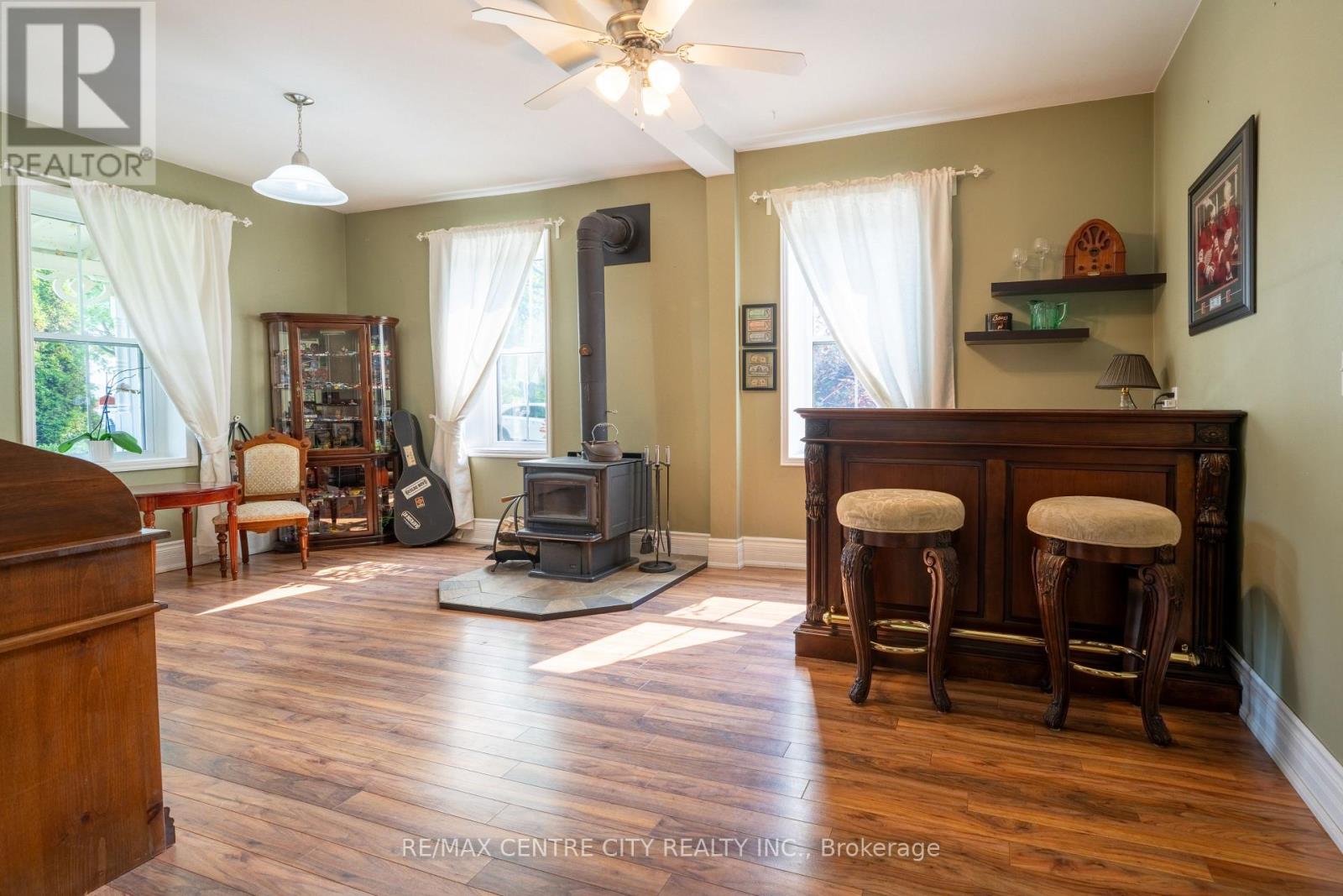 2179 EGREMONT DRIVE - 21
