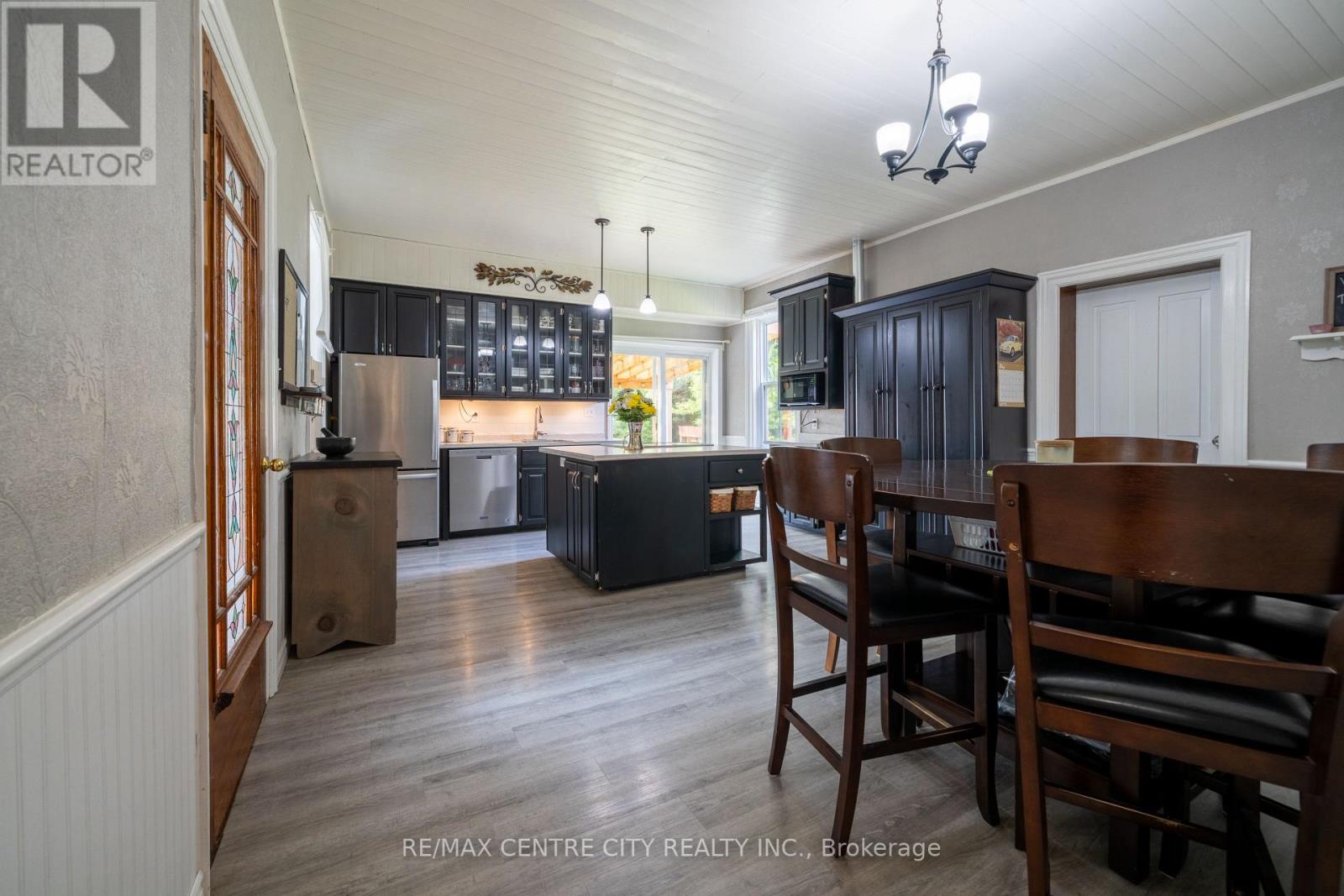 2179 EGREMONT DRIVE - 24
