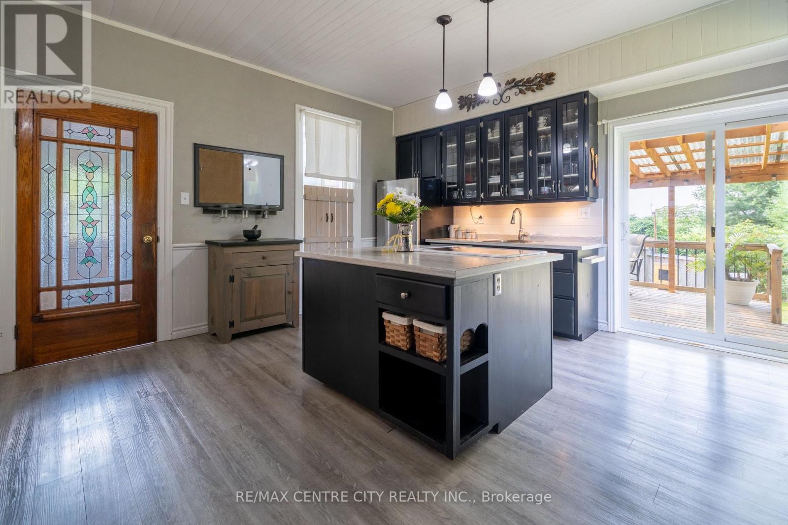 2179 EGREMONT DRIVE - 26